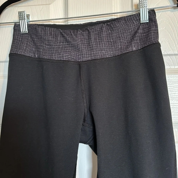 REI Pants - REI Co-Op women’s black cropped leggings size small